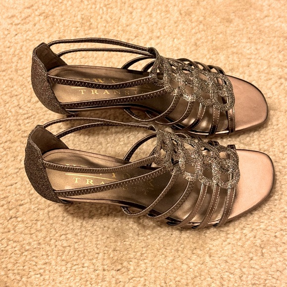 NIB New York Transit Women’s Special Gesture Dress Sandals Size 6M - Picture 5 of 9